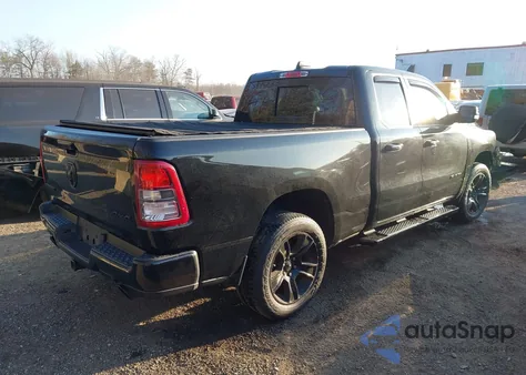 2021 Ram 1500 Big Horn 4X4 6'4 Box z USA, uszkodzony, nr VIN 1C6SRFBT1MN683481